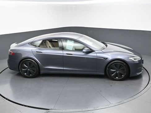 Used 2022 Tesla Model S AWD/4WD image 40