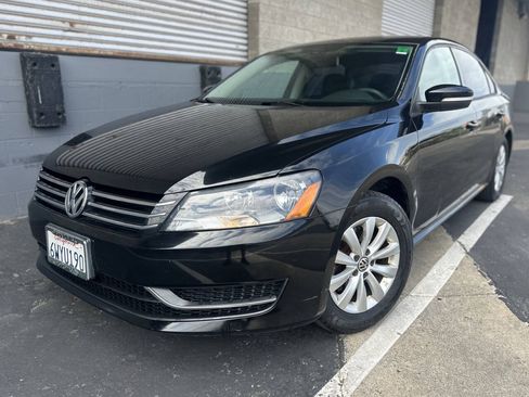 Used 2012 Volkswagen Passat 2.5 S FWD image 1