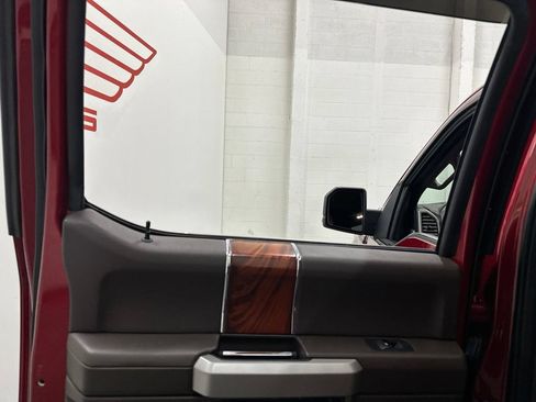 Used 2018 Ford F150 King Ranch w/ Equipment Group 601A Luxury AWD/4WD image 52