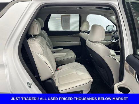 Used 2022 Hyundai Palisade Limited AWD/4WD image 17