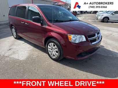 Used 2020 Dodge Grand Caravan SE w/ UConnect Hands-Free Group