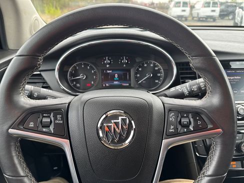 Used 2022 Buick Encore Preferred AWD/4WD image 14