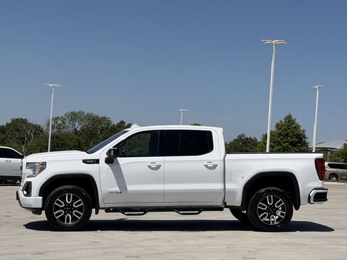 Used 2021 GMC Sierra 1500 AT4 w/ AT4 Value Package AWD/4WD image 3