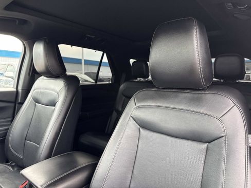 Used 2020 Ford Explorer Limited image 17