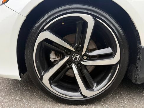 Used 2022 Honda Accord Sport image 28