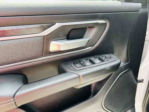 Used 2022 RAM 1500 Big Horn AWD/4WD image 11
