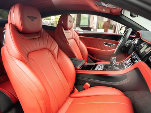 Used 2024 Bentley Continental GT AWD/4WD image 19