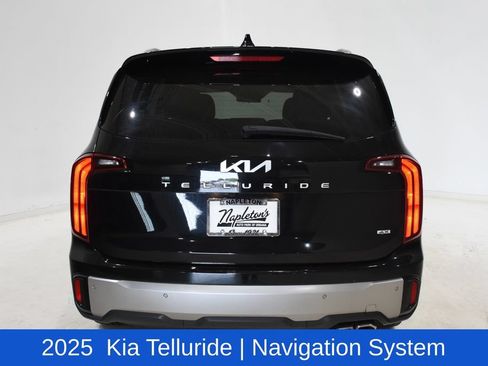 Used 2025 Kia Telluride S AWD/4WD image 5