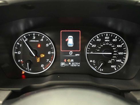 Used 2024 Subaru Crosstrek 2.0i Premium AWD/4WD image 11