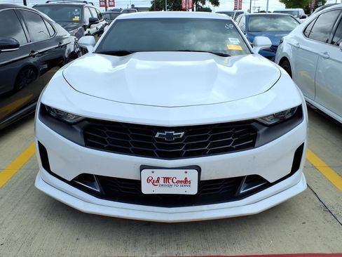 Used 2022 Chevrolet Camaro LT w/ LPO, Ground Effects Package RWD image 2