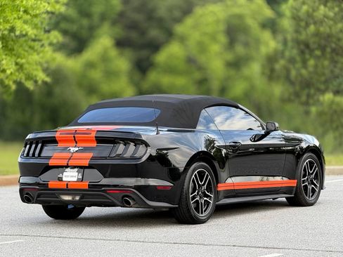 Used 2020 Ford Mustang Premium RWD image 11