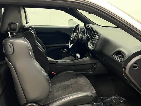 Used 2016 Dodge Challenger R/T Scat Pack RWD image 34