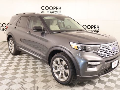 Used 2020 Ford Explorer Platinum w/ Premium Technology Package image 1