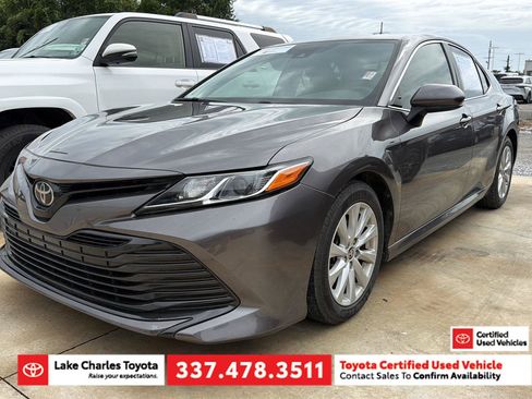 Certified 2020 Toyota Camry LE FWD image 1