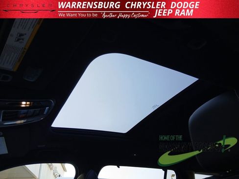 New 2025 Jeep Grand Cherokee L Limited w/ Luxury Tech Group II image 31