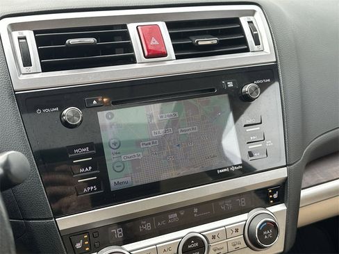 Used 2017 Subaru Outback 2.5i Limited image 19