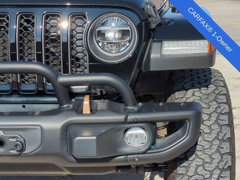 Used 2023 Jeep Gladiator Rubicon w/ Cold Weather Group image 13