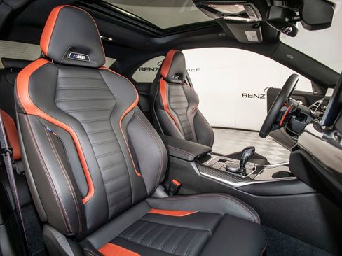 Used 2025 BMW M2 w/ Lighting Package image 18