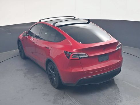 Used 2021 Tesla Model Y 2WD image 31