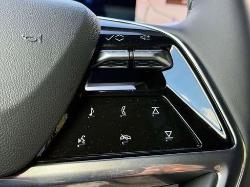 New 2026 Cadillac Vistiq Luxury AWD/4WD image 16