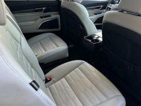 Used 2024 Kia Telluride SX Prestige AWD/4WD image 35