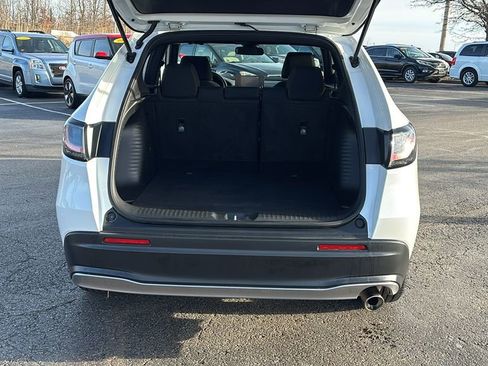 Certified 2023 Honda HR-V Sport image 32