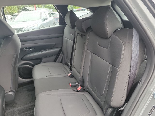 Used 2026 Hyundai Tucson SE FWD image 11