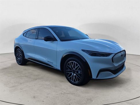 Used 2024 Ford Mustang Mach-E Premium image 7