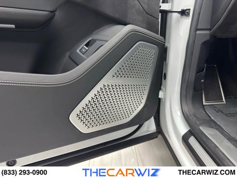 Used 2020 Lamborghini Urus image 59