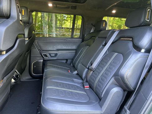 Used 2024 Rivian R1S Adventure AWD/4WD image 23
