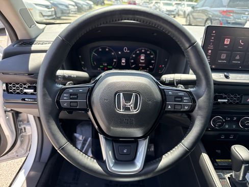 Certified 2025 Honda Accord Touring image 18