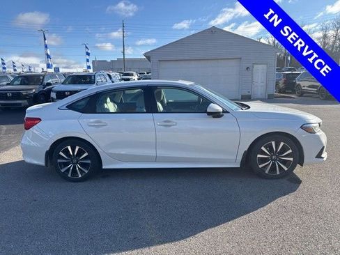 Used 2024 Honda Civic EX image 10