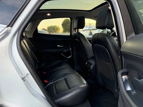 Used 2018 Jaguar E-PACE S image 33