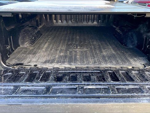 Used 2023 Nissan Titan PRO-4X w/ Pro-4x Convenience Package image 4