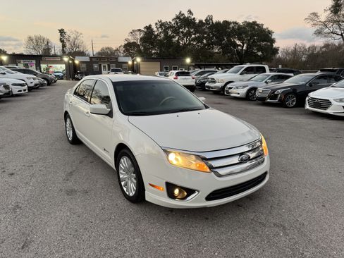 Used 2012 Ford Fusion Hybrid FWD image 1