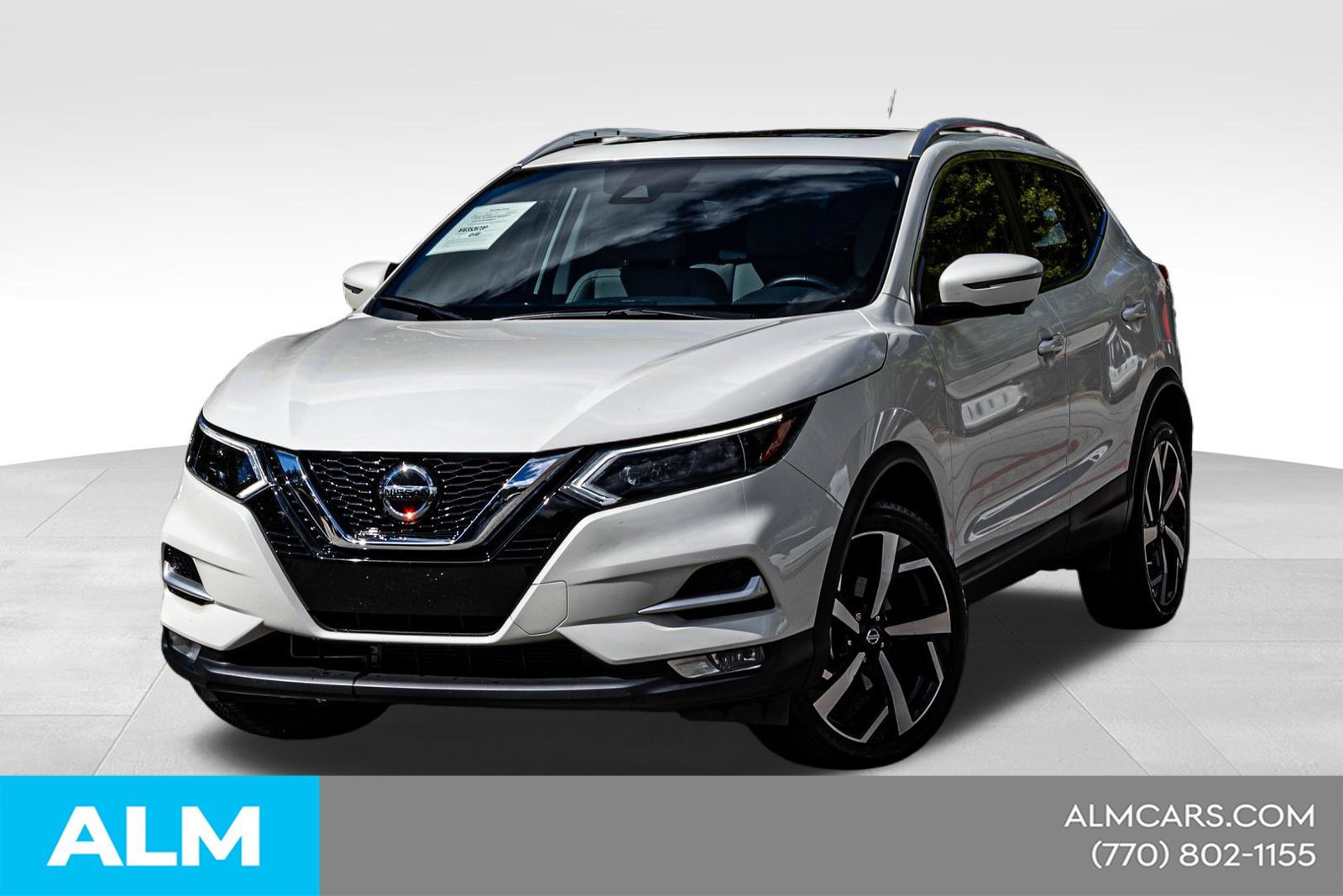 Used 2022 Nissan Rogue Sport SL w/ Premium Package FWD image 1