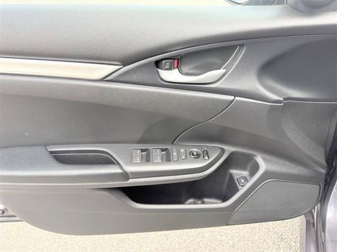 Used 2020 Honda Civic Sport image 10