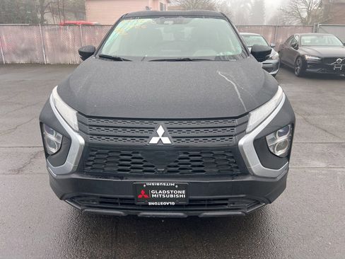 Used 2024 Mitsubishi Eclipse Cross SEL image 3