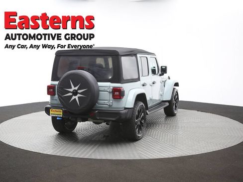 Used 2023 Jeep Wrangler Unlimited Sahara w/ Cold Weather Group AWD/4WD image 39