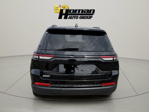 Used 2022 Jeep Grand Cherokee Altitude image 4