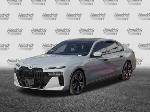 Certified 2023 BMW 740i image 5