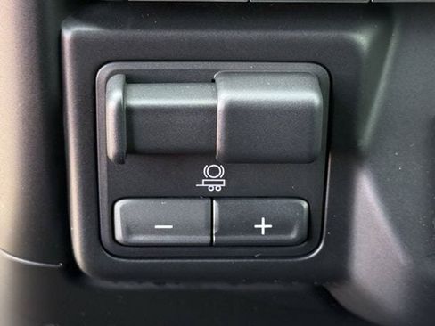 Used 2019 Chevrolet Silverado 1500 LT w/ Texas Edition AWD/4WD image 23