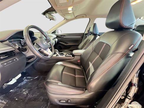 Used 2024 Nissan Altima 2.5 SR image 20