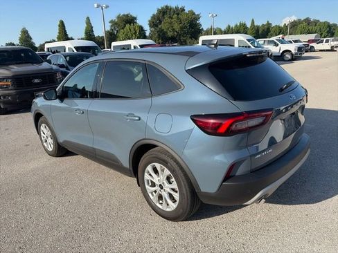 Used 2025 Ford Escape Active w/ Tech Pack #1 FWD image 7