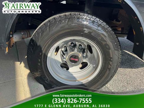 Used 2022 GMC Sierra 3500 SLE w/ SLE Convenience Package AWD/4WD image 28