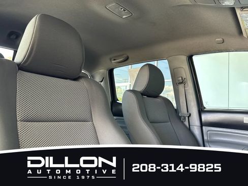 Used 2014 Toyota Tacoma 4x4 Double Cab w/ TRD Off-Road Package image 18