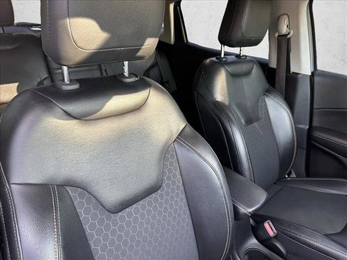 Used 2018 Jeep Compass Latitude w/ Popular Equipment Group image 28