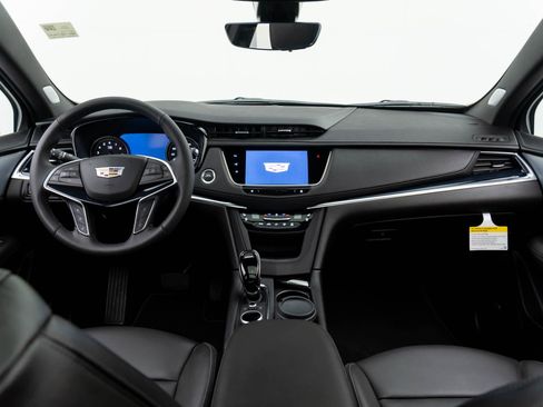 New 2025 Cadillac XT5 Premium Luxury image 13