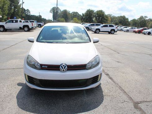 Used 2013 Volkswagen GTI 2-Door image 3