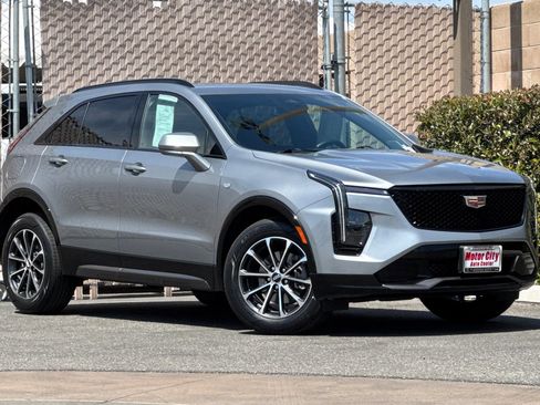 Used 2024 Cadillac XT4 Sport FWD image 2